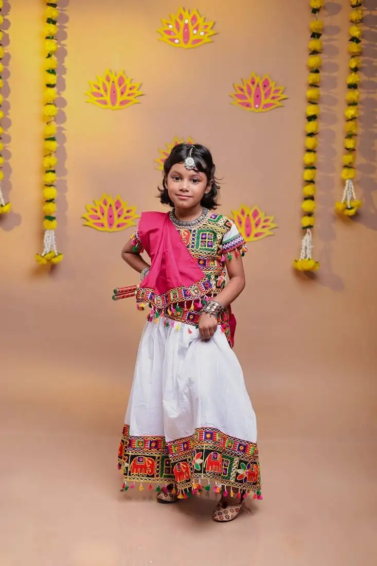 Banjara india girls kutch work embroidered lehenga choli set with dupatta (cc1-wild) - white