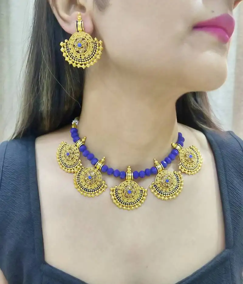 Evaanya blue necklace set