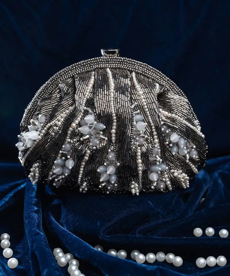 Bead blooms midnight silver