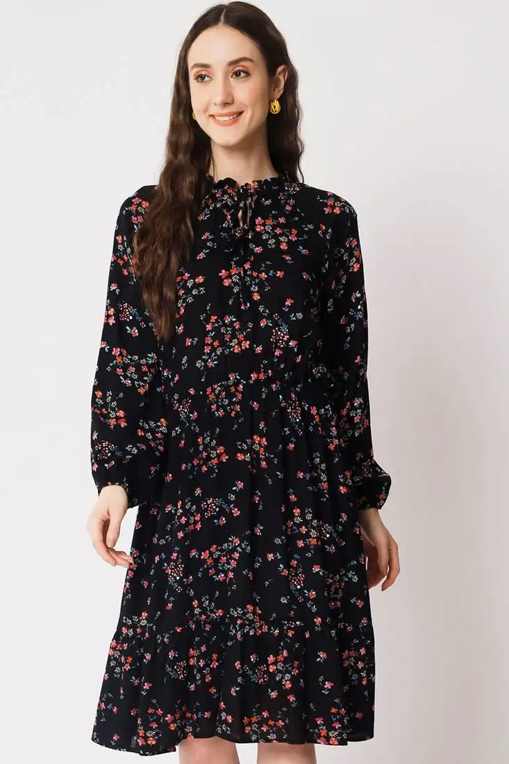 Black viscose flared women's dress