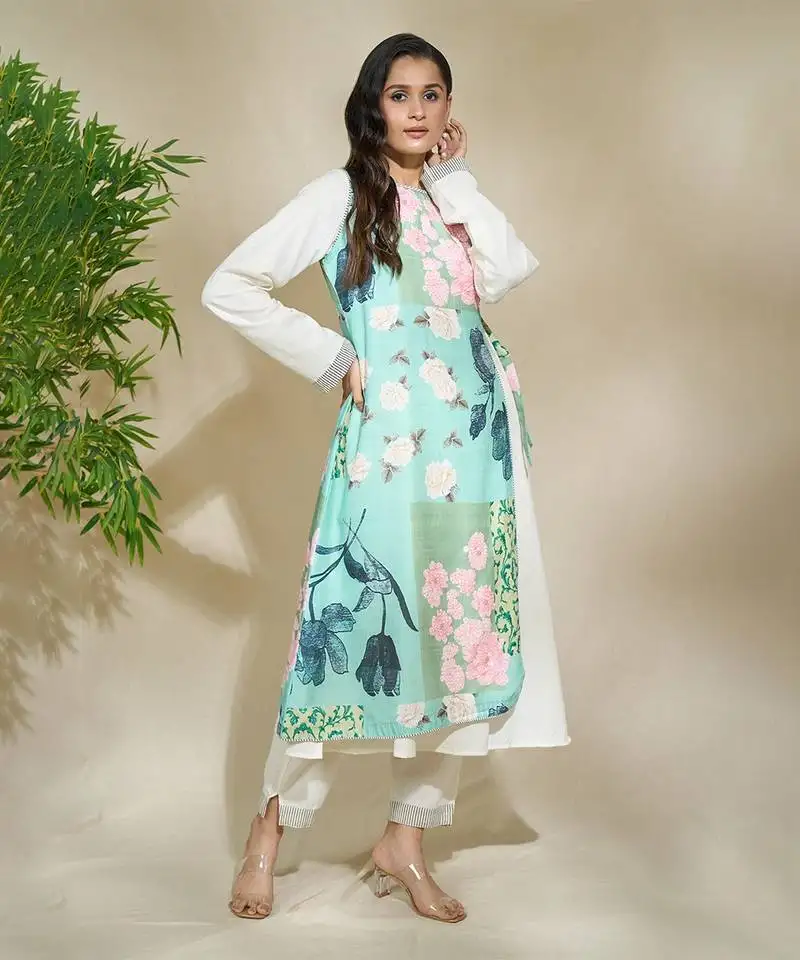 Blue floral overlap multistyler - the monochrome kurta & pant