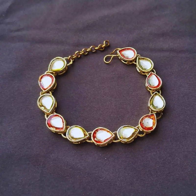 Adjustable size brass golden kunden stud bracelet