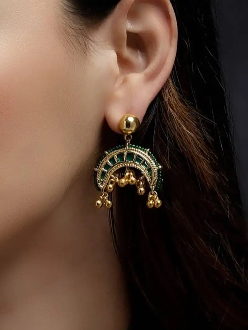 Zamurd noor drop earring