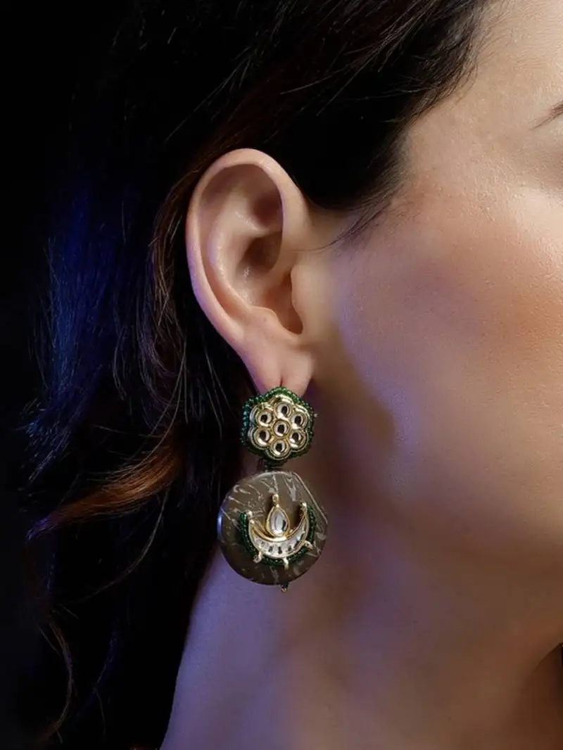 Zamurd zameen drop earring