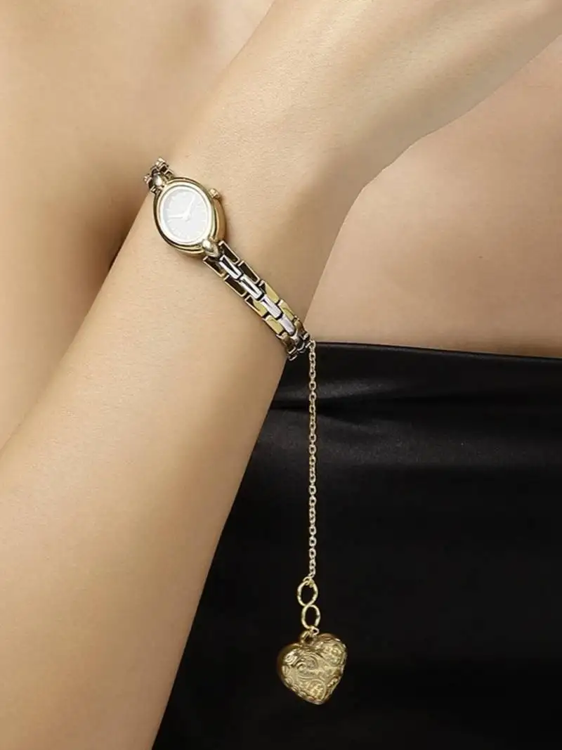 Zar-e-sheesham watch charm