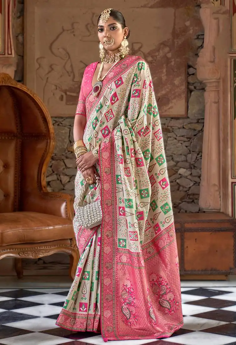 White banarasi silk blend weaving saree