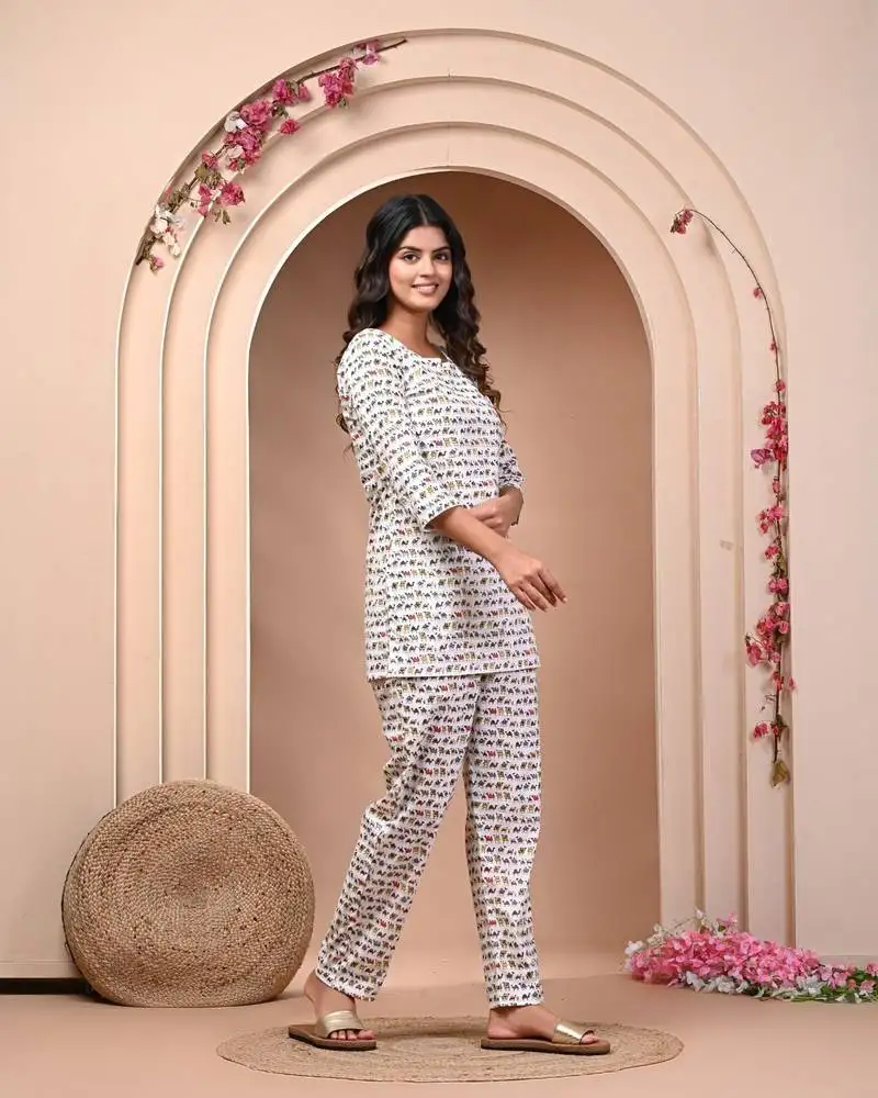 White animal printed cotton kurta set(set of 2)