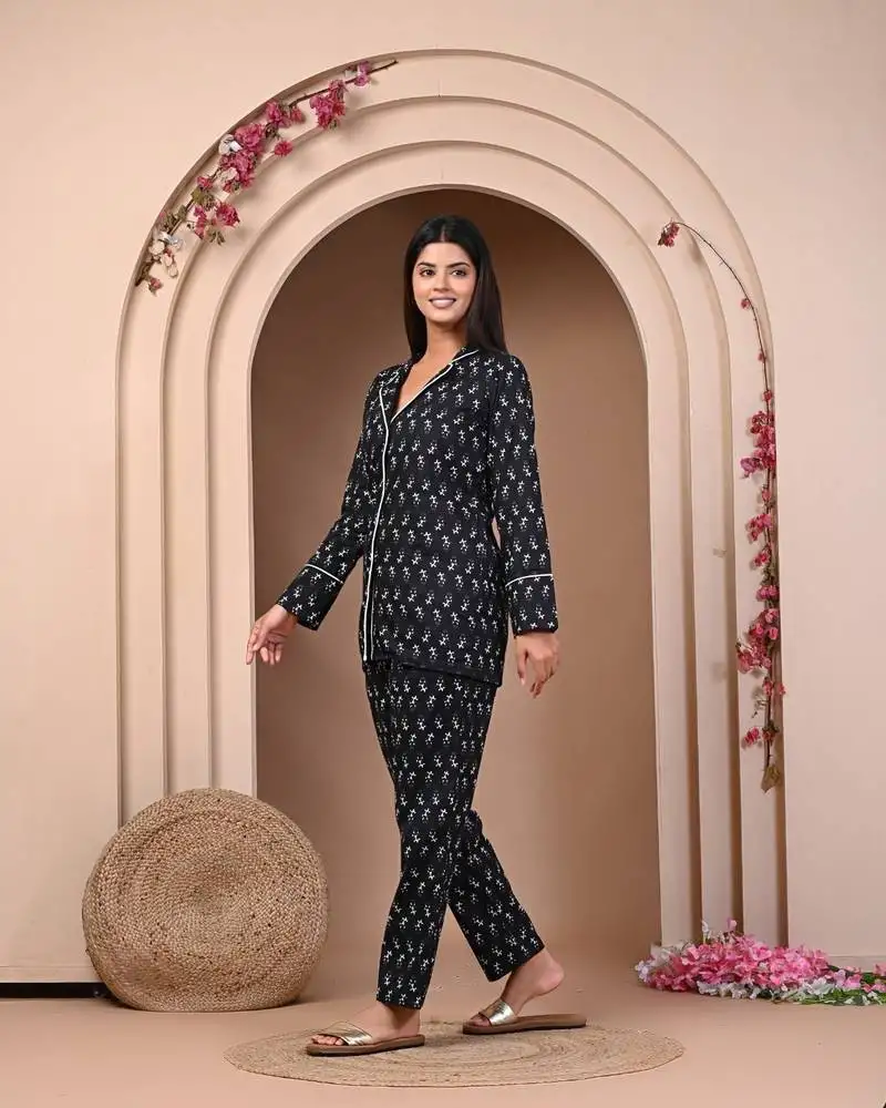 Black and white butta print cotton night suit