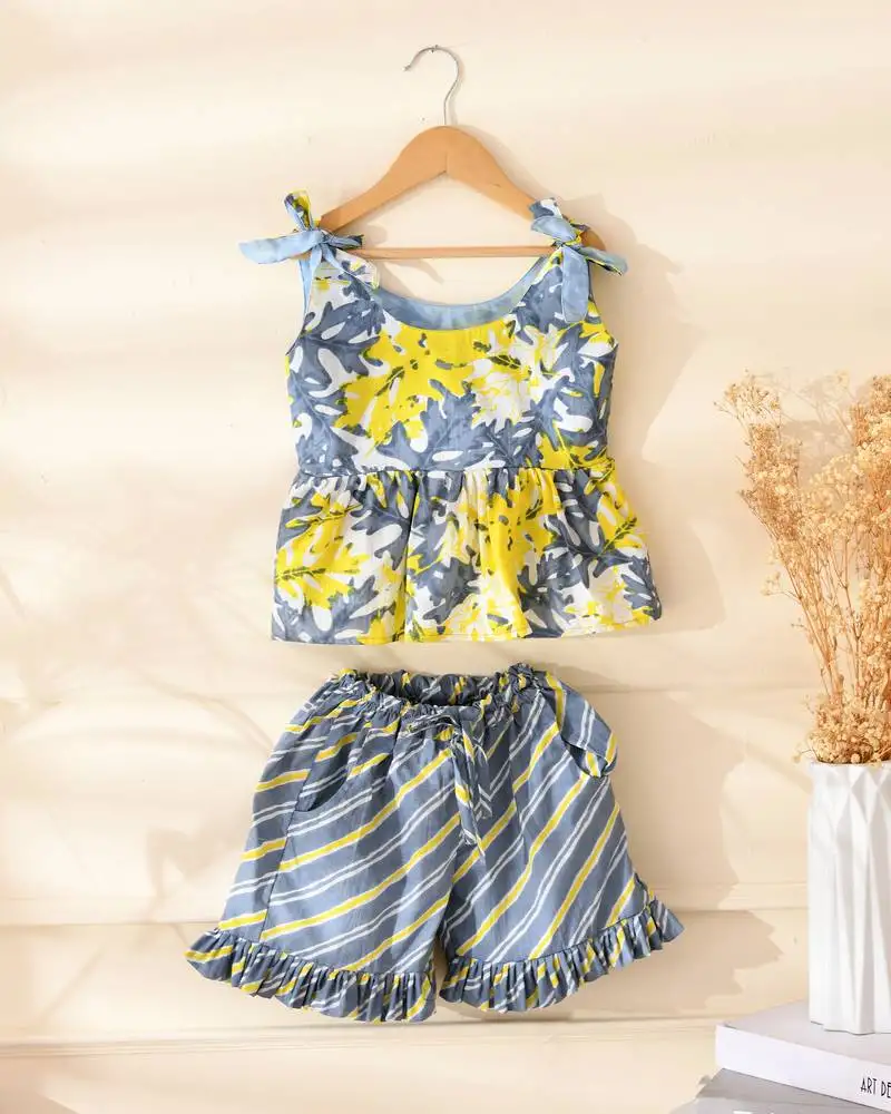 Girl's grey printed top and shorts set