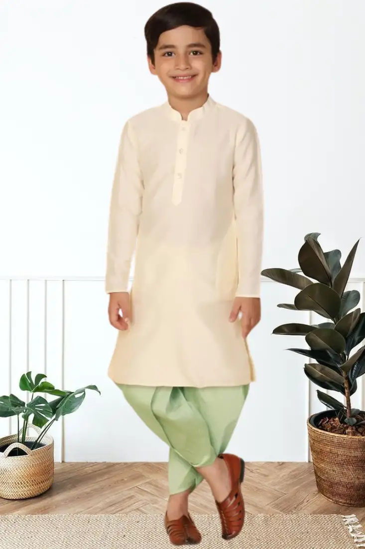 Naina kundan chandbali earrings