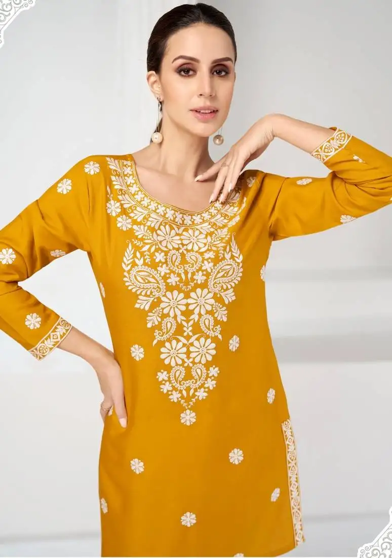 Amber embroidery kurta