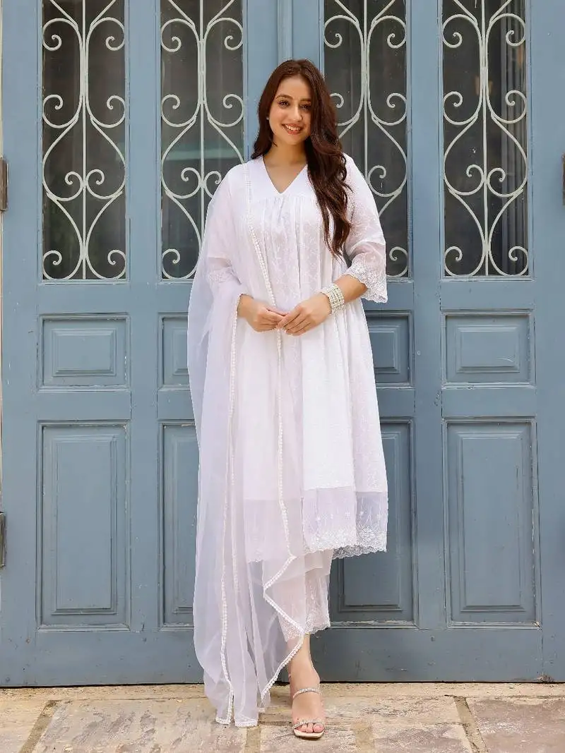 White gathered dobby suit set