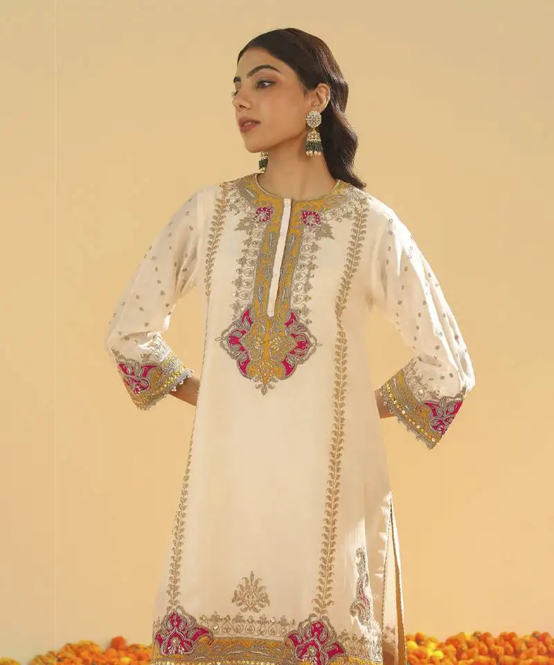 Ziana daisy ivory short kurta with salwar and dupatta