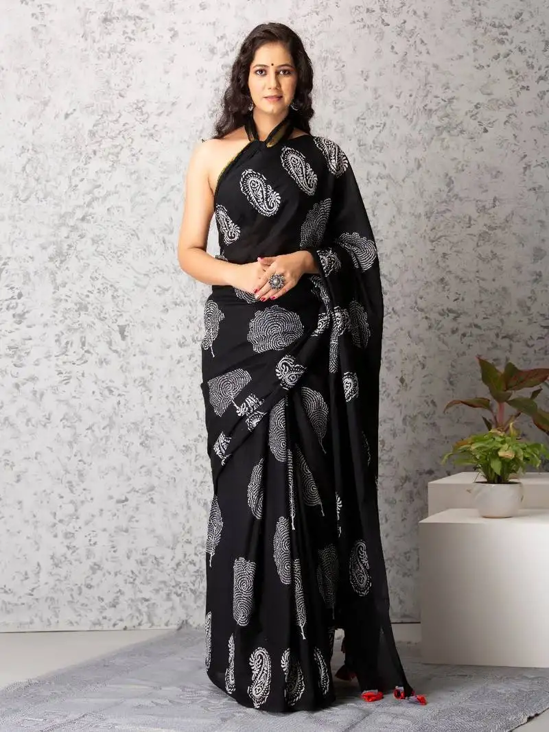 Alina handblock printed mul-mul saree
