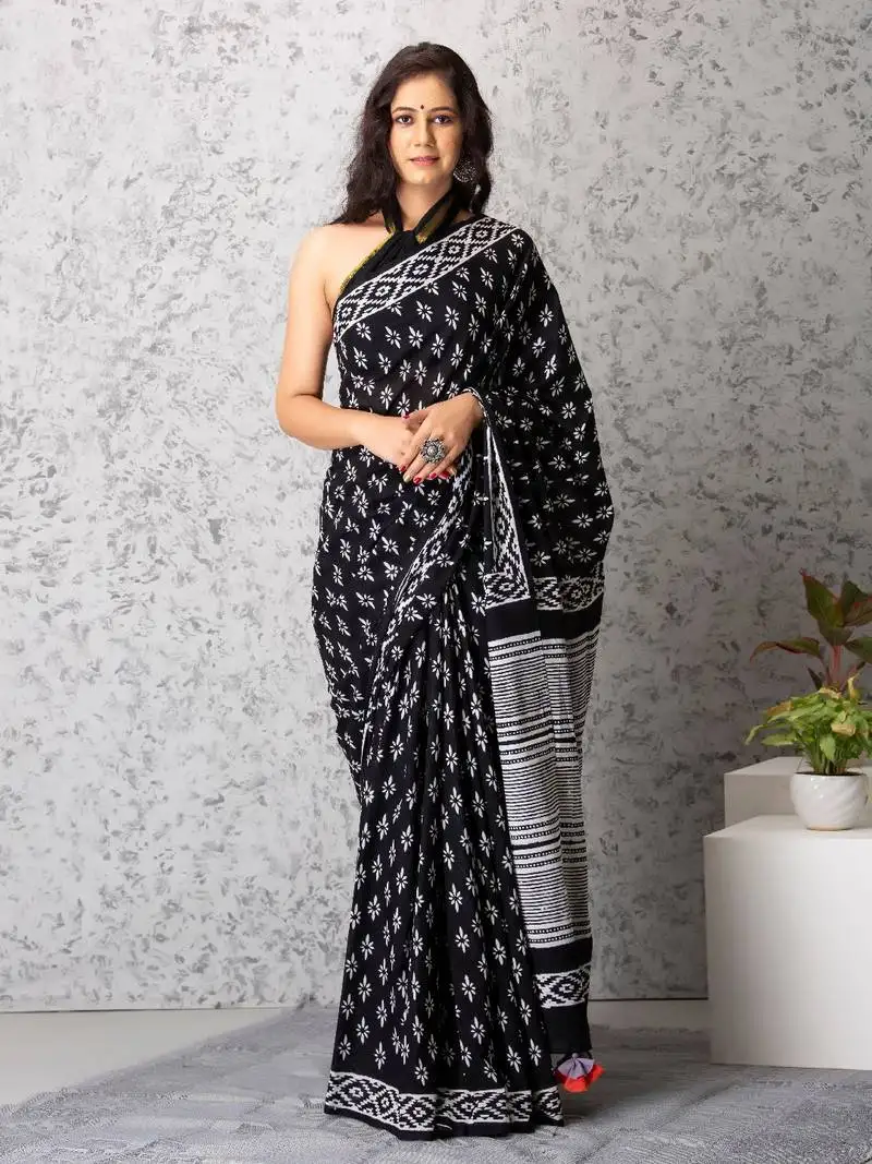 Aria handblock printed mul-mul saree