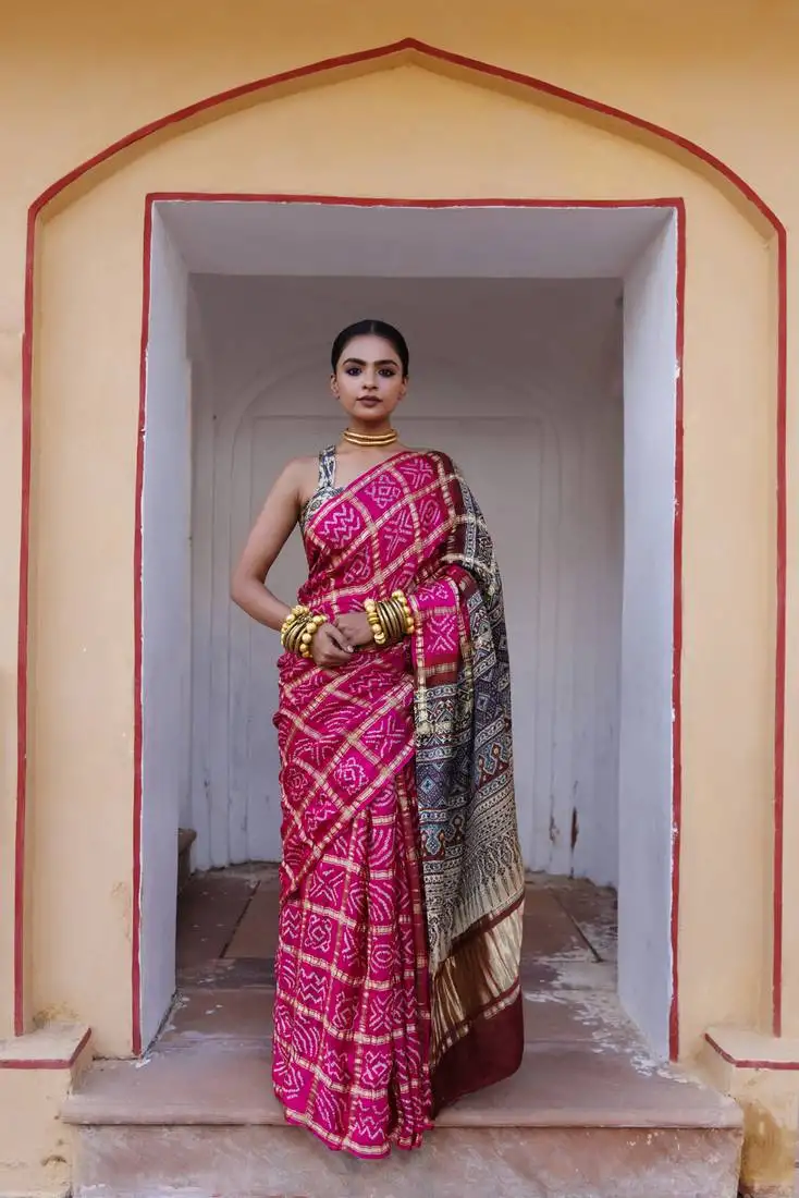 Pink pure bandhani silk saree with blouse piece