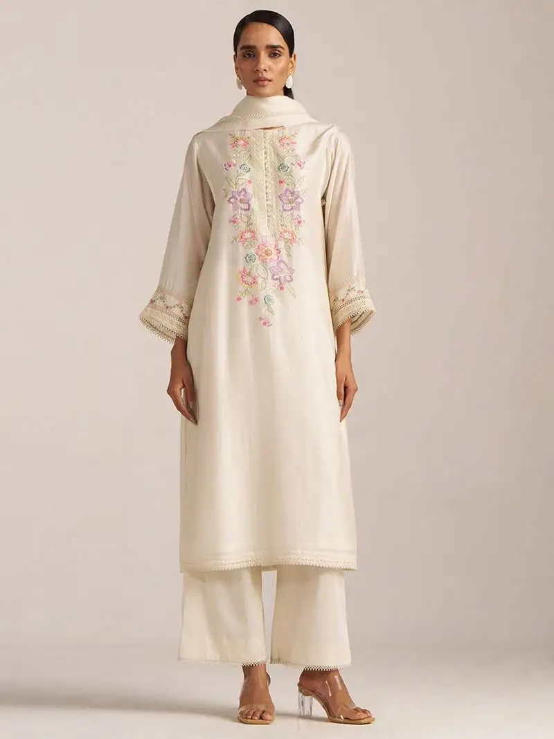 Pristine embroidered kurta set