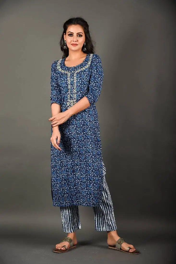 Blue & white floral printed cotton suit set